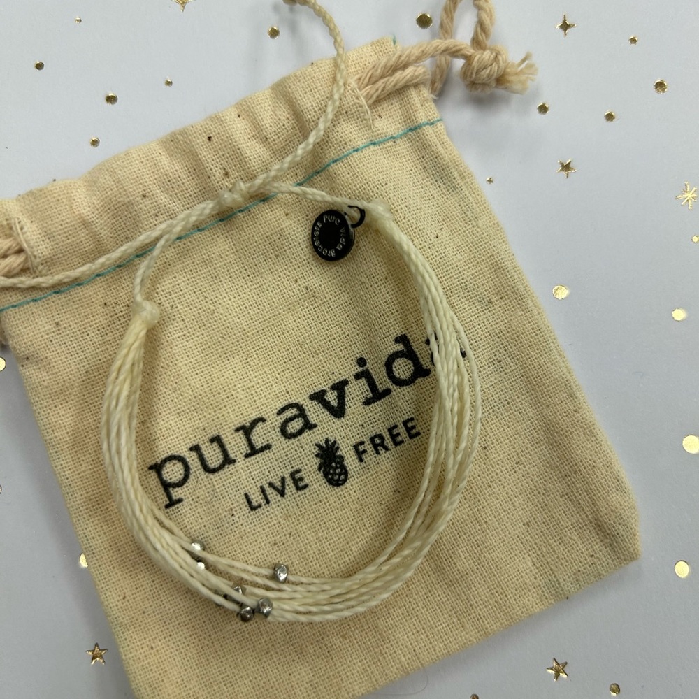 Pura Vida bracelet never worn brand new! Waterproof and durable!